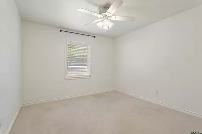 709 Georgia, Lindale, TX 75771 - Photo 32