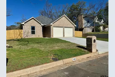 1126 Pollard Dr, Tyler, TX 75701 - Photo 2
