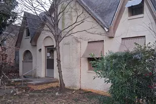 805 S Glenwood Blvd, Tyler, TX 75701 - Photo 2