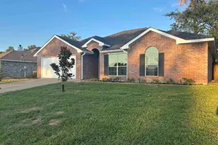 401 Asher Ln, Lindale, TX 75771 - Photo 2