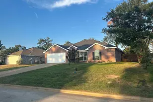 401 Asher Ln, Lindale, TX 75771 - Photo 1
