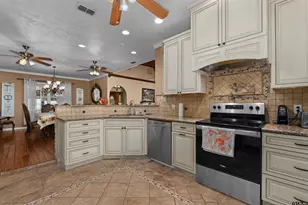 535 Oakwood Dr, Kilgore, TX 75662 - Photo 12