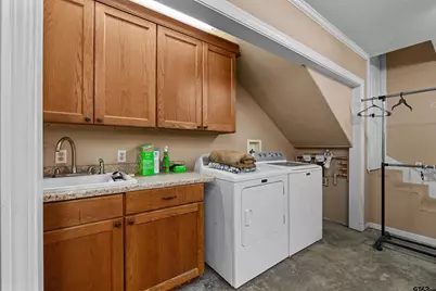 535 Oakwood Dr, Kilgore, TX 75662 - Photo 24