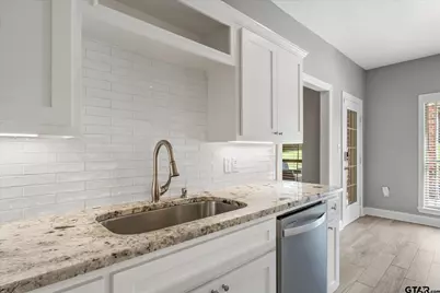 2811 Prestwick Road, Jacksonville, TX 75766 - Photo 14
