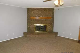 1609 Robin, Mineola, TX 75773 - Photo 2