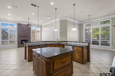 1609 Holcomb Cir, Tyler, TX 75703 - Photo 20