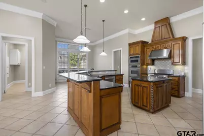1609 Holcomb Cir, Tyler, TX 75703 - Photo 14