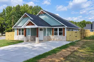 2921 N Border Ave, Tyler, TX 75702 - Photo 2