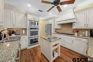 21553 Merlot Ln, Tyler, TX 75703 - Photo 4