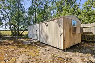 600 W 12th St, Clarksville, TX 75426 - Photo 34
