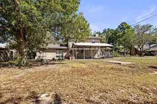 600 W 12th St, Clarksville, TX 75426 - Photo 36