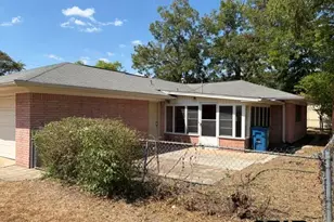 301 Hart St, Quitman, TX 75783 - Photo 2