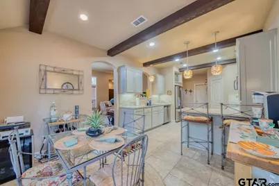 901 Wilcrest Place, Longview, TX 75604 - Photo 8