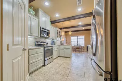 901 Wilcrest Place, Longview, TX 75604 - Photo 14
