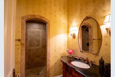 902 E South Street, Lindale, TX 75771 - Photo 24