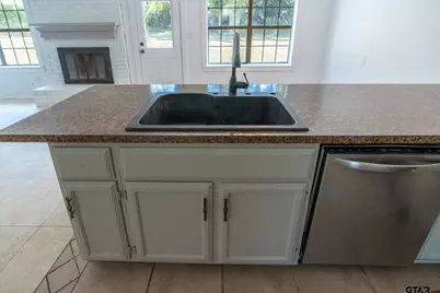 17551 Kristipher Cir, Whitehouse, TX 75791 - Photo 14
