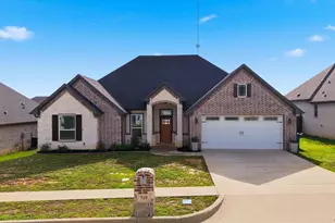 719 Liberty St, Bullard, TX 75757 - Photo 1
