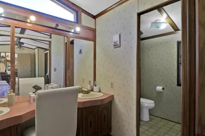 811 S Chandler St, Rusk, TX 75785 - Photo 20