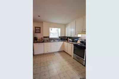 8142 Karen Dr, Tyler, TX 75703 - Photo 10