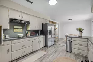 8209 Clemson Dr, Tyler, TX 75703 - Photo 12