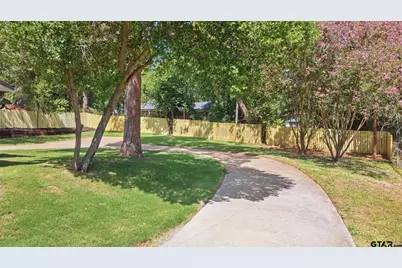 119 Stephanie Dr, Palestine, TX 75803 - Photo 26