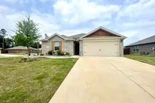 1206 Hidden Valley, Chandler, TX 75758 - Photo 1