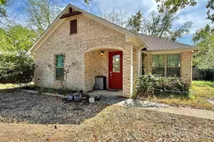 2202 Woodlawn St, Tyler, TX 75702 - Photo 1
