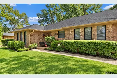 2213 Kensington, Tyler, TX 75703 - Photo 2
