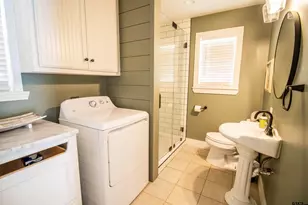 237 Lakeview Cir, Jefferson, TX 75657 - Photo 20
