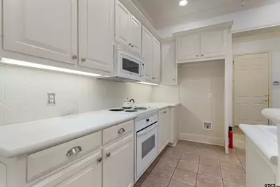 2306 Homestead Ln, Tyler, TX 75701 - Photo 12