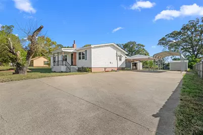 218 Threll, Palestine, TX 75803 - Photo 1