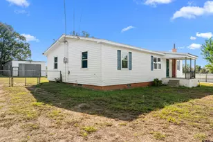 218 Threll, Palestine, TX 75803 - Photo 32
