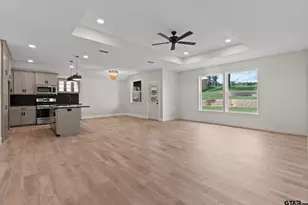 16514 Crossing Cir, Lindale, TX 75771 - Photo 10