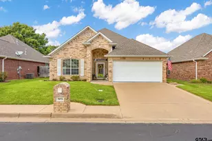 1915 Hollyglen, Tyler, TX 75703 - Photo 1