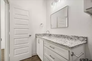 817 Boyd Ave, Tyler, TX 75701 - Photo 14