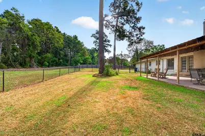 1105 E Main Street, Henderson, TX 75652 - Photo 38