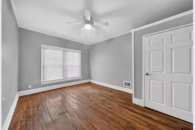 201 N Henry Street, Lindale, TX 75771 - Photo 20