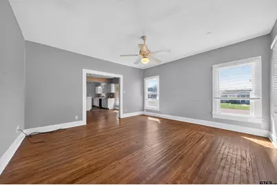 201 N Henry Street, Lindale, TX 75771 - Photo 6