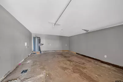 201 N Henry Street, Lindale, TX 75771 - Photo 28