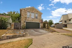 1911 Wisteria Ct, Flower Mound, TX 75022 - Photo 4