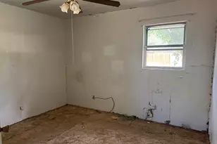 309 McDaniel St, Mineola, TX 75773 - Photo 10
