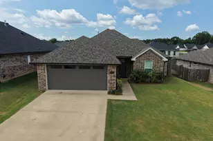 1702 Forestdale Blvd, Whitehouse, TX 75791 - Photo 2