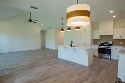 16518 Crossing Cir, Lindale, TX 75771 - Photo 12