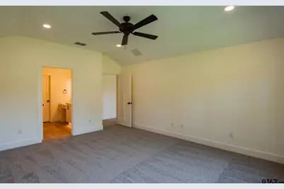 16518 Crossing Cir, Lindale, TX 75771 - Photo 14