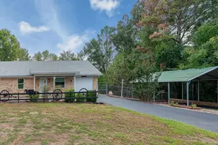 152 N Timberlane Rd, Gladewater, TX 75647 - Photo 2