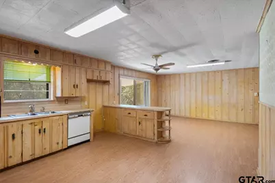 1704 W Duval Street, Troup, TX 75789 - Photo 8