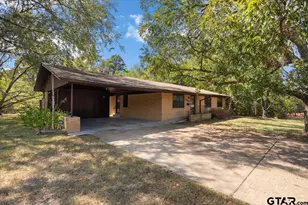 1704 W Duval St, Troup, TX 75789 - Photo 1