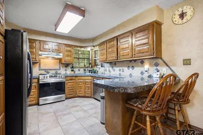 13804 Birchwood Cir, Lindale, TX 75771 - Photo 18