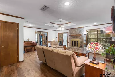 13804 Birchwood Cir, Lindale, TX 75771 - Photo 12