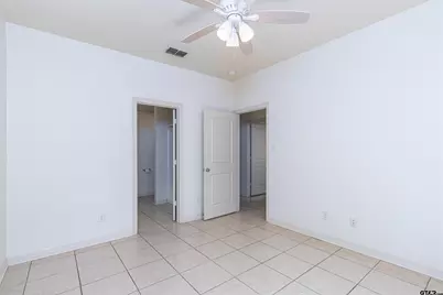 1421/1423 E Houston, Tyler, TX 75702 - Photo 4